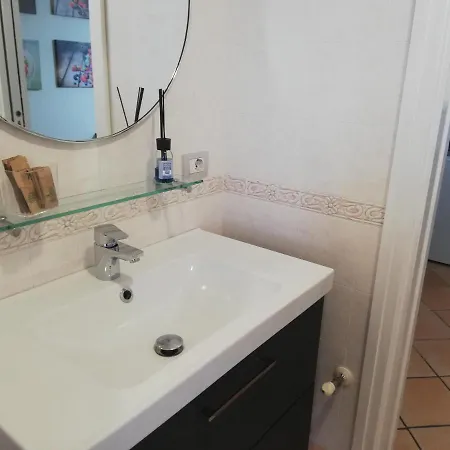 Il Lauro Apt Tatil Evi *