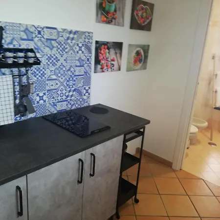Il Lauro Apt Tatil Evi *